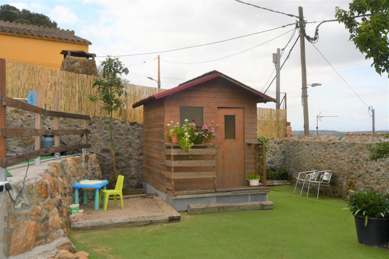 Casa Sara Villa Vilajuiga ภายนอก รูปภาพ