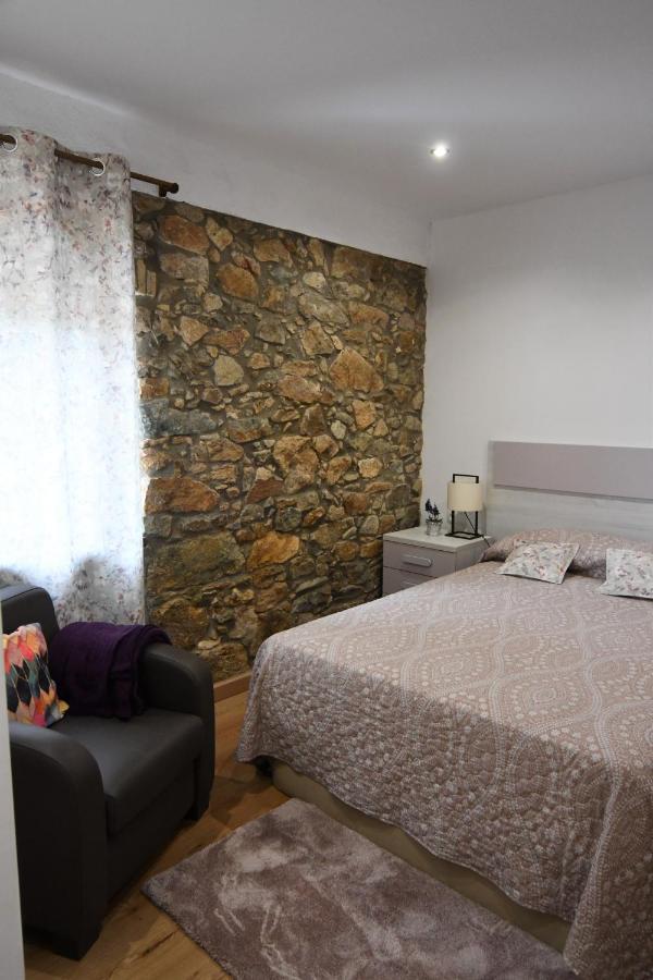 Casa Sara Villa Vilajuiga ภายนอก รูปภาพ